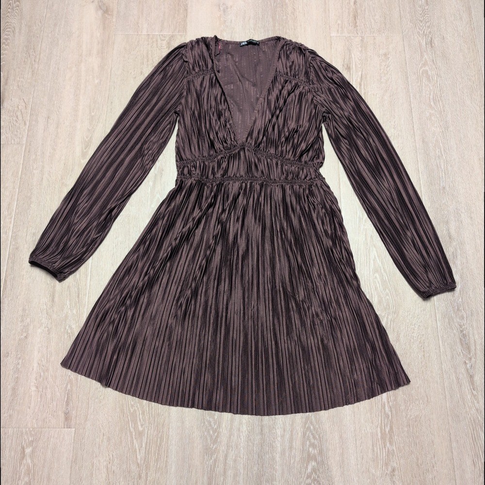 ZARA Plum Purple Pleated V Neck Long Sleeve Fit Flare Dress Womens Large‎ Light